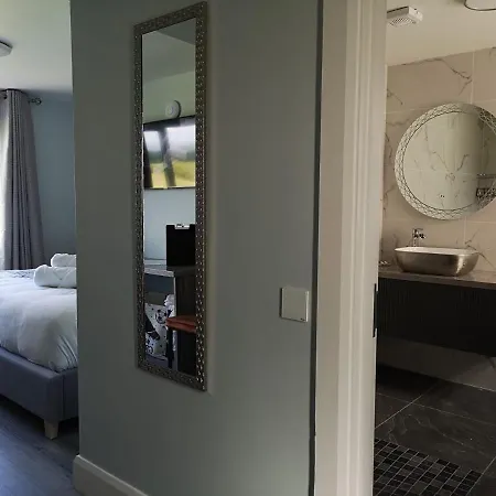 Appart hôtel Tiernan's Luxury King Ensuite *