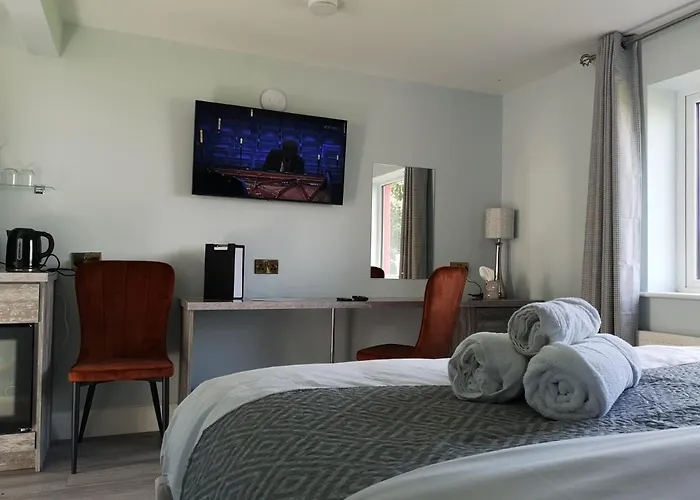 Tiernan's Luxury King Ensuite Hotel *