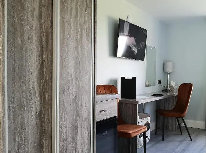 Tiernan's Luxury King Ensuite 호텔 찰스타운