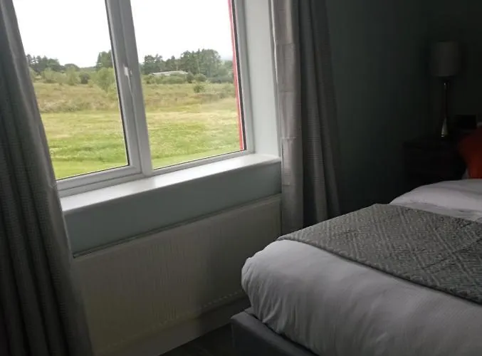 Tiernan's Luxury King Ensuite Hotel *